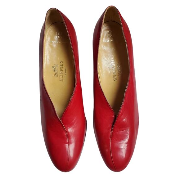 HERMÈS Shoes - Vintage Hermès Red Leather Heels Rare Round Closed Toe - Size 36.5 EU